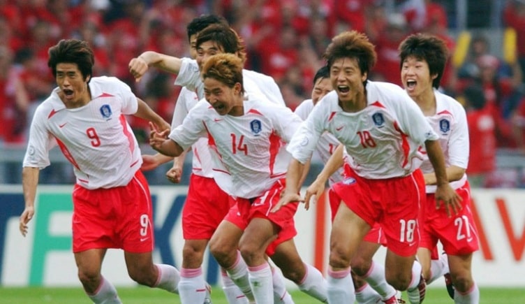 nguoi-han-quoc-noi-gi-ve-noi-nhuc-world-cup-2002