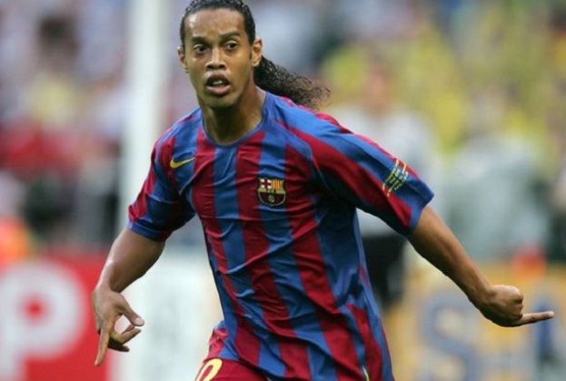 tieu-su-ronaldinho-su-nghiep-cua-ronaldinho