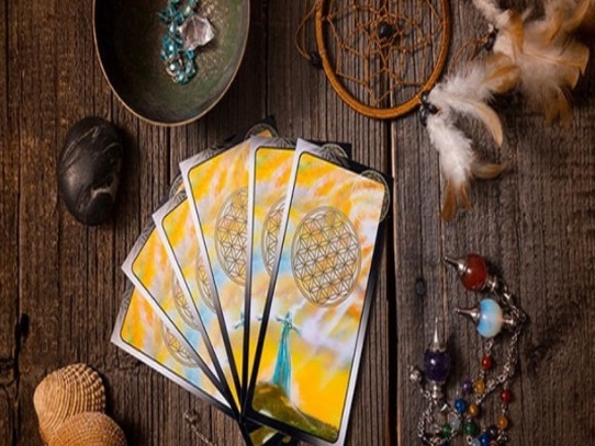 cách đặt câu hỏi khi xem tarot đúng nhất