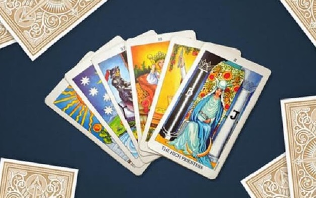 y-nghia-cac-la-bai-tarot-trong-tinh-yeu