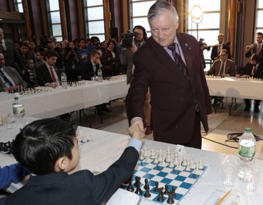 phong-cach-choi-co-cua-Anatoly -Karpov